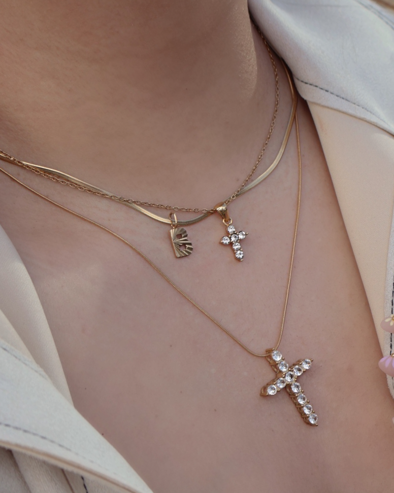 BB Dainty CZ Cross