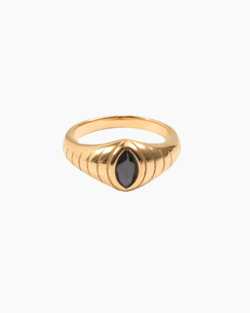 Marquise Noir Ring